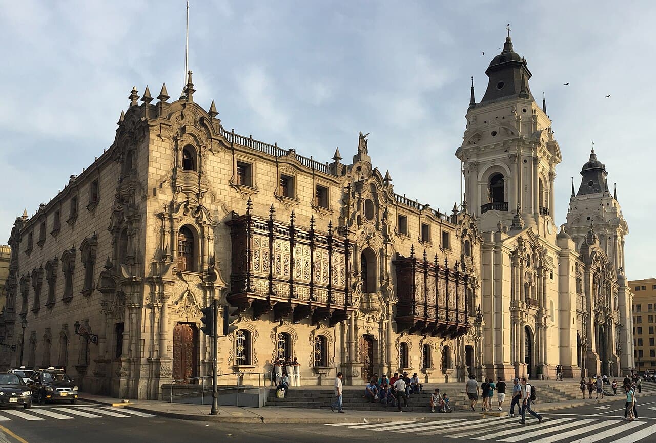 Modalidad Base Viajes a Palma de Mallorca (España): Vuelo desde Europa hacia Lima para Residentes Desde $1210